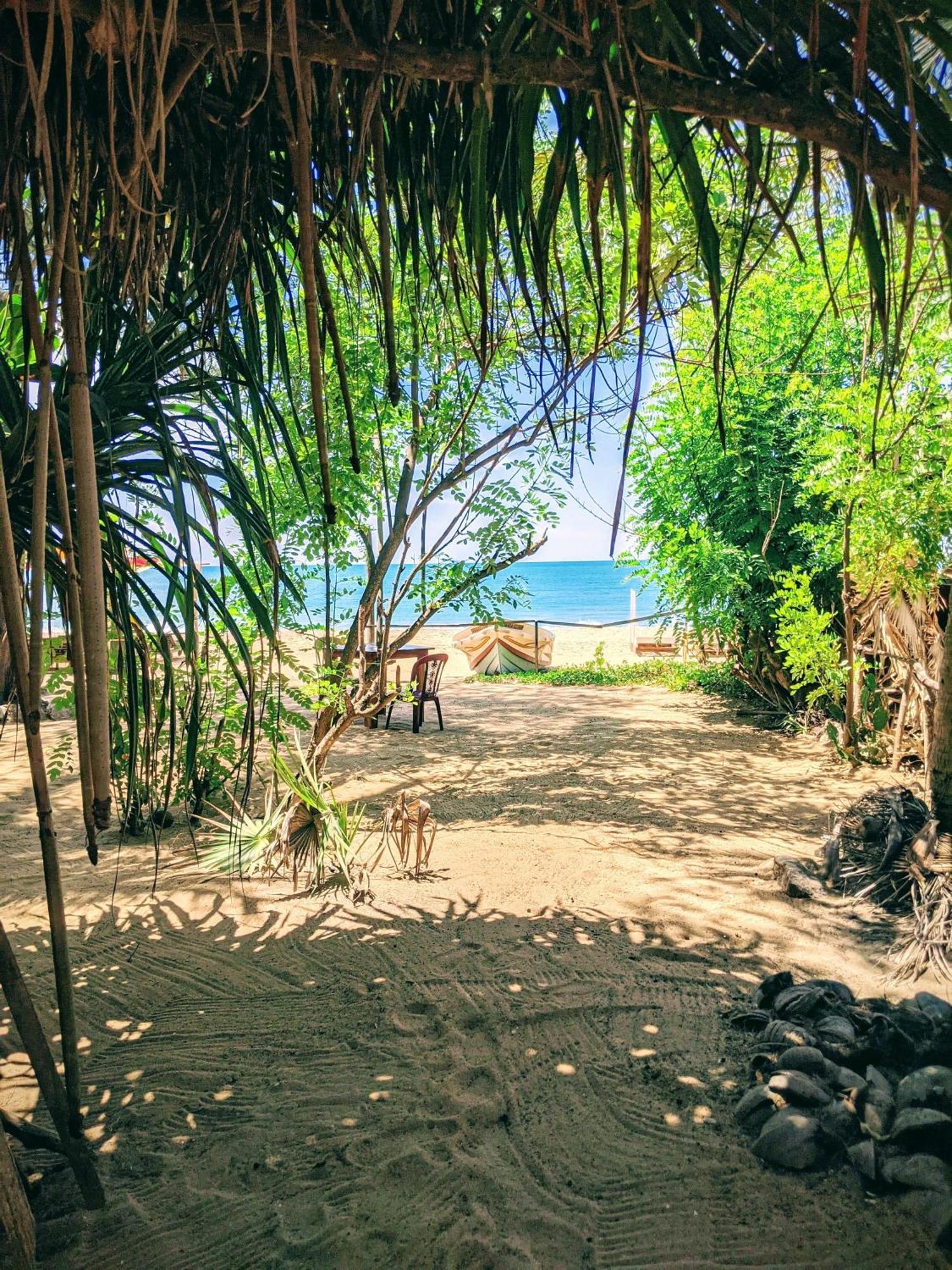 Breezy Beach Cabanas 阿鲁甘湾 外观 照片